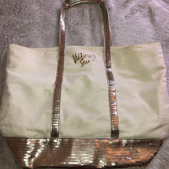 Victoria’s Secret Tote - Picture 1 of 5